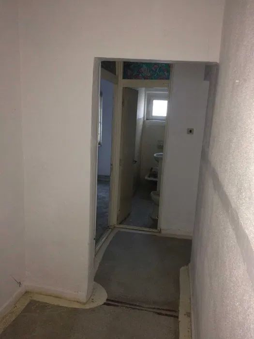 Apartament 4 camere, I.C. Frimu, necesita renovare - Poză 7