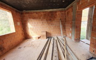 Casa la rosu, D+P+1E, 1433 mp teren, Valea Popii - Poză 14