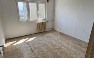 vand apartament 3 camere, zona Splai Mihai Viteazul , etaj superior - Poză 4