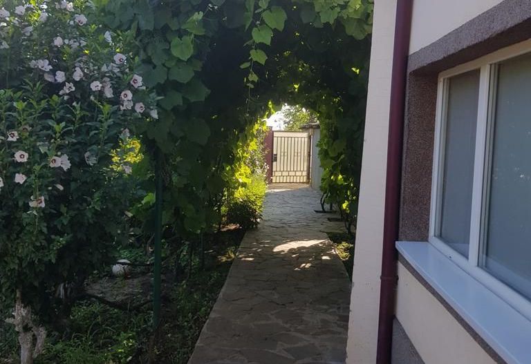 vila indiv+1198mp teren/pe DN4(sosBucuresti) in Frumusani/jud.Calarasi - Poză 5