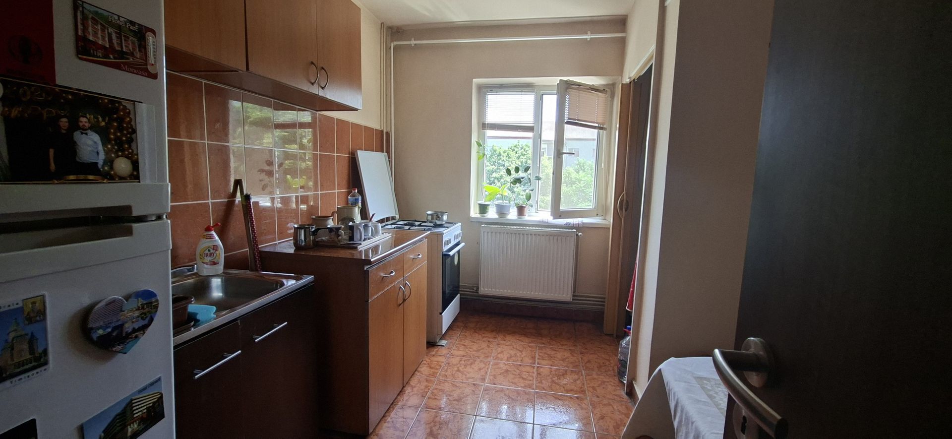 Apartament decomandat 3 camere - zona Torontalului - Poză 7