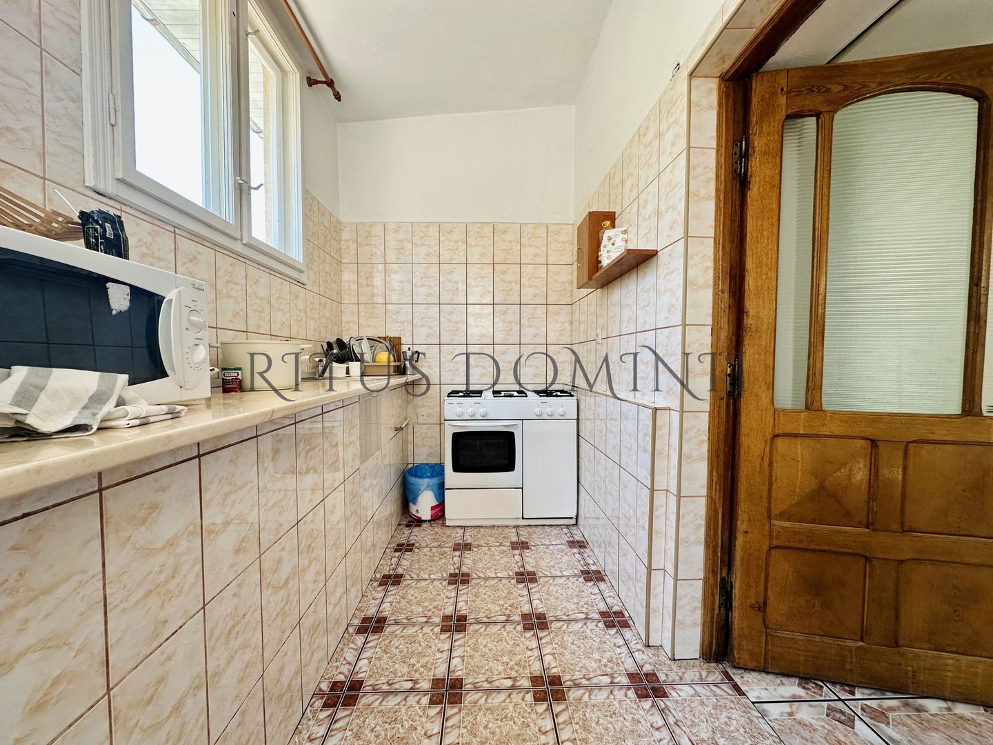 Apartament pentru 6 muncitori la Casa, Nufarul - Poză 6