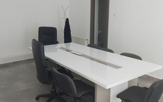 Vanzare apartament 3 camere, ULTRACENTRAL, zona Orange. - Poză 5