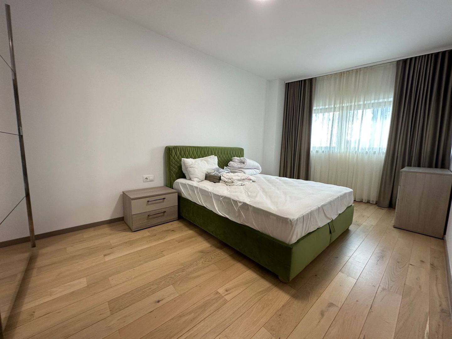 Apartament bloc nou 3 camere - parcare subterana - Poză 7