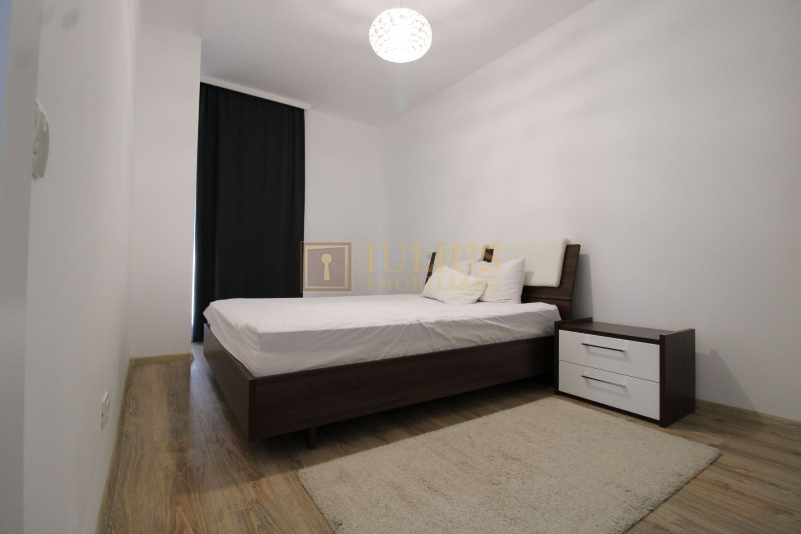 Vivalia -Take Ionescu; loc de parcare - Poză 13