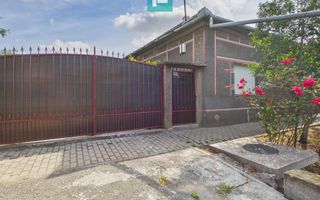 Casă cu 4 camere și teren de 800 mp în Zerind - Poză 2