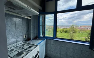 Apartament 2 camere decomandat, etaj intermediar, Cartier Vasile Aaron - Poză 12