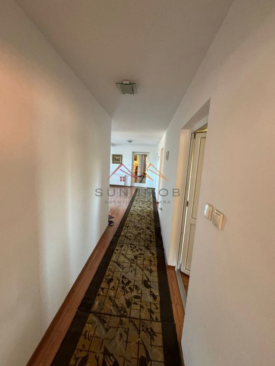 Vila de vanzare, 5 camere, garaj, 383 m2 teren, Campina - Poză 8