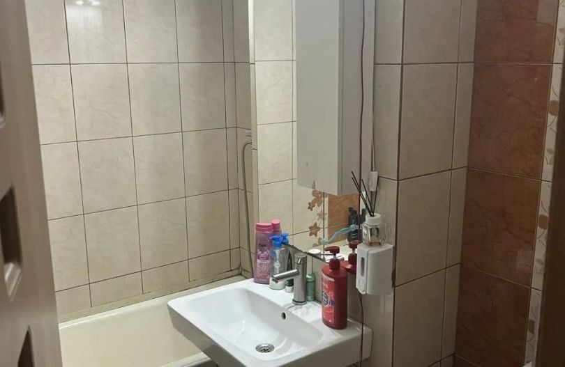 4 Camere Decomandat Craiovita Noua - Poză 5