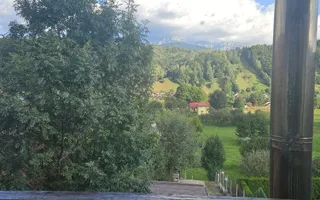 Pensiune 10 camere cu restaurant // teren 900 mp // Moieciu de Jos - Poză 50
