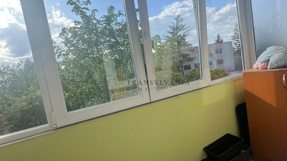 Apartament 3 camere, decomandat - Poză 12