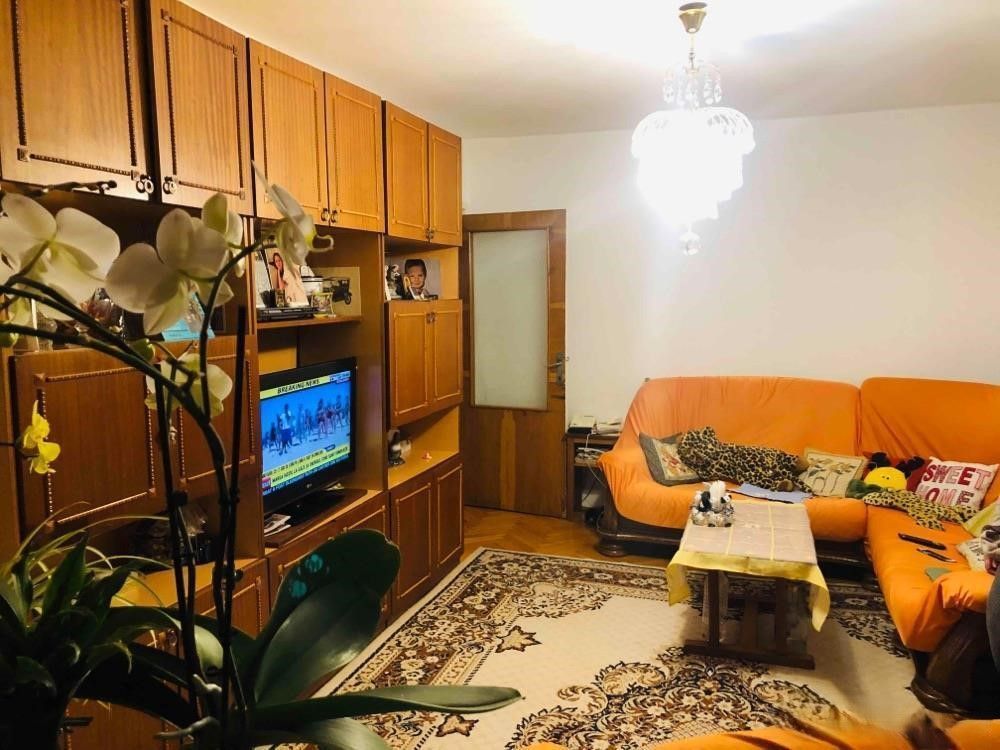 Dambovita | 3 Camere | Etaj Intermediar | Centrala Proprie. - Poză 1