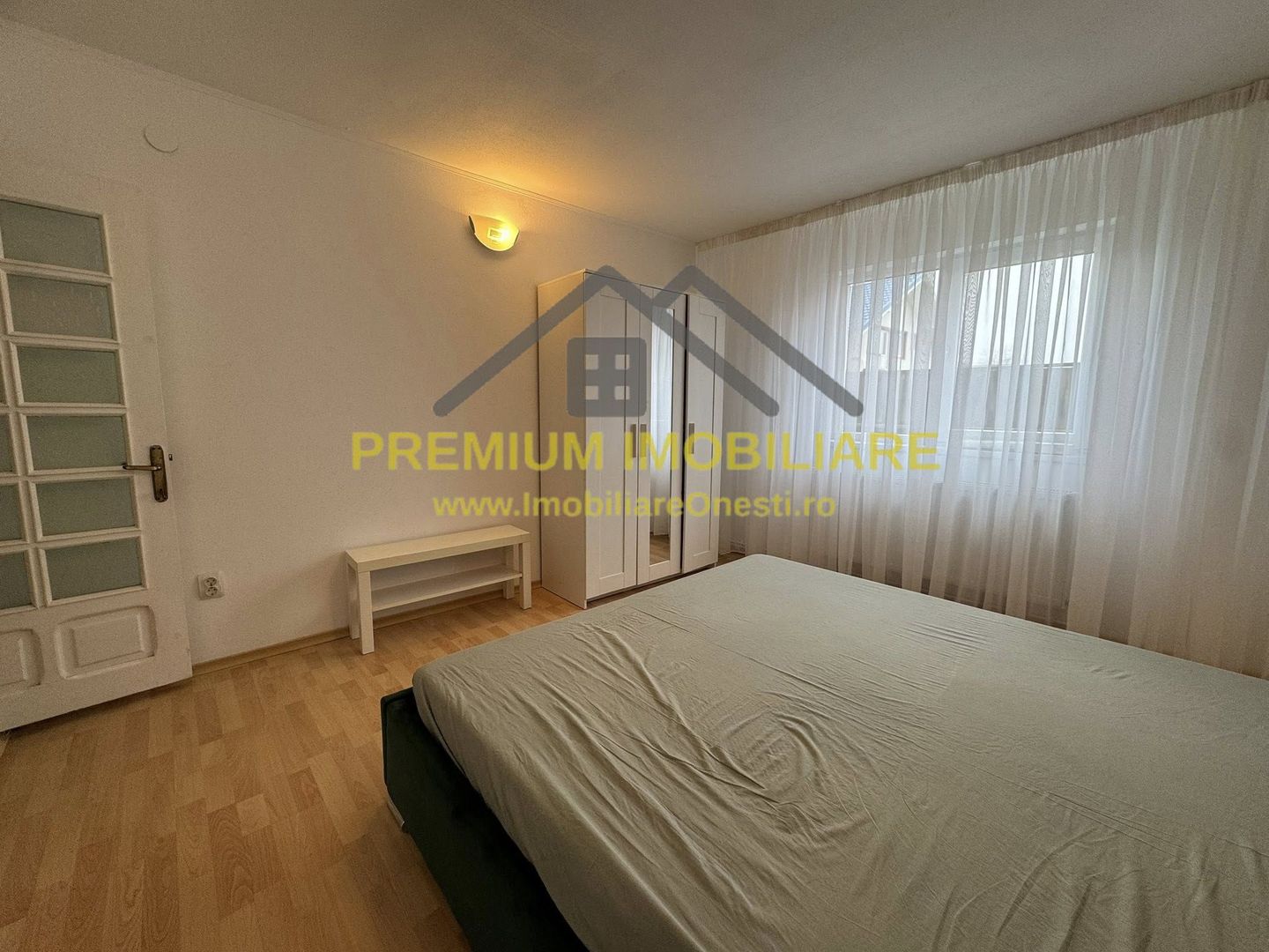 Casa de inchiriat in Onesti | Curte, Foisor, toate utilitatile - Poză 19