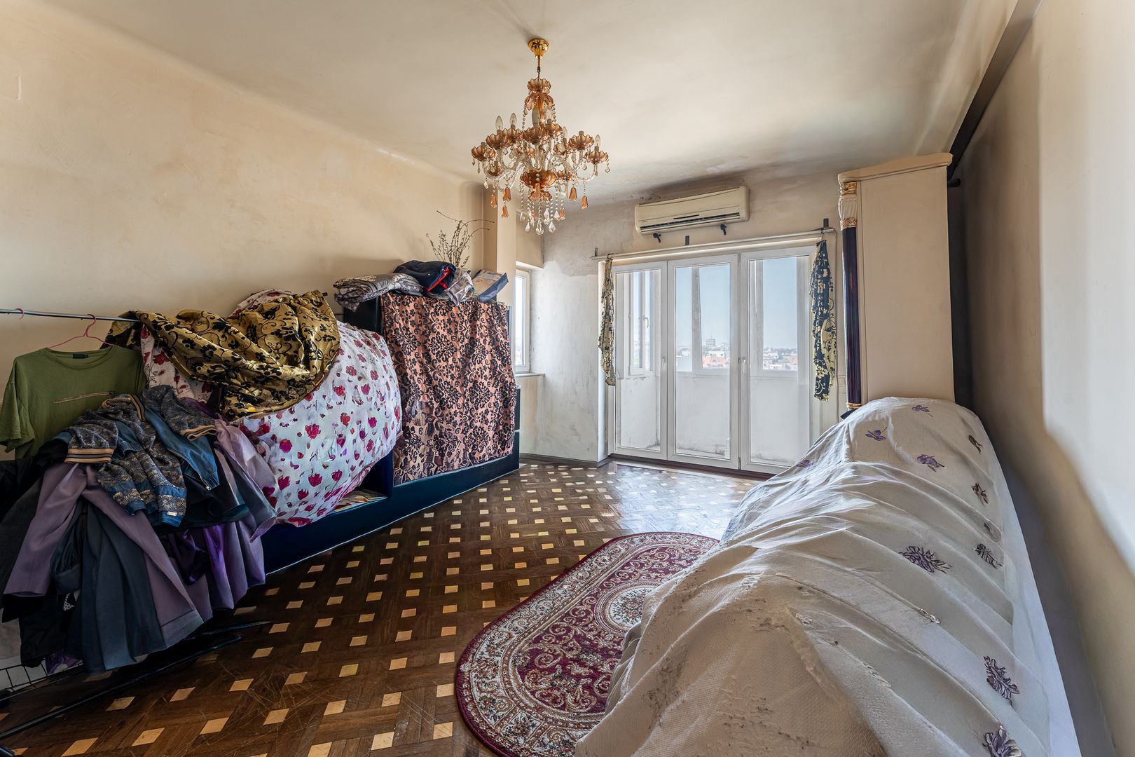 Apartament cu 4 camere - Calea Călărașilor - Metrou Piața Muncii - Poză 12