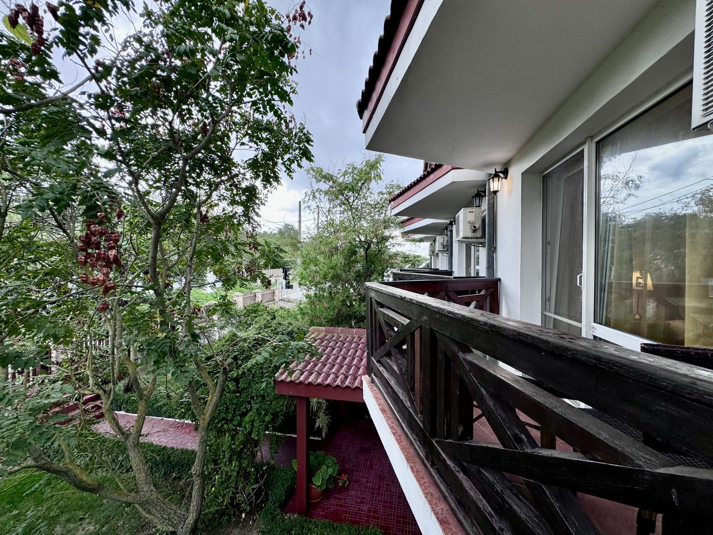 Hotel 20 camere Delta Dunarii 50 m deschidere teren 6000 mp acces auto - Poză 18