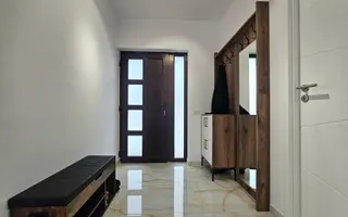 Casa de inchiriat la munte la doar 10 minute de Brasov - Poză 14