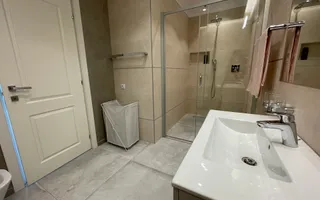 APARTAMENT DE LUX CU 3 CAMERE LA INCHIRIERE IN COMPLEX REZIDENTIAL - Poză 17