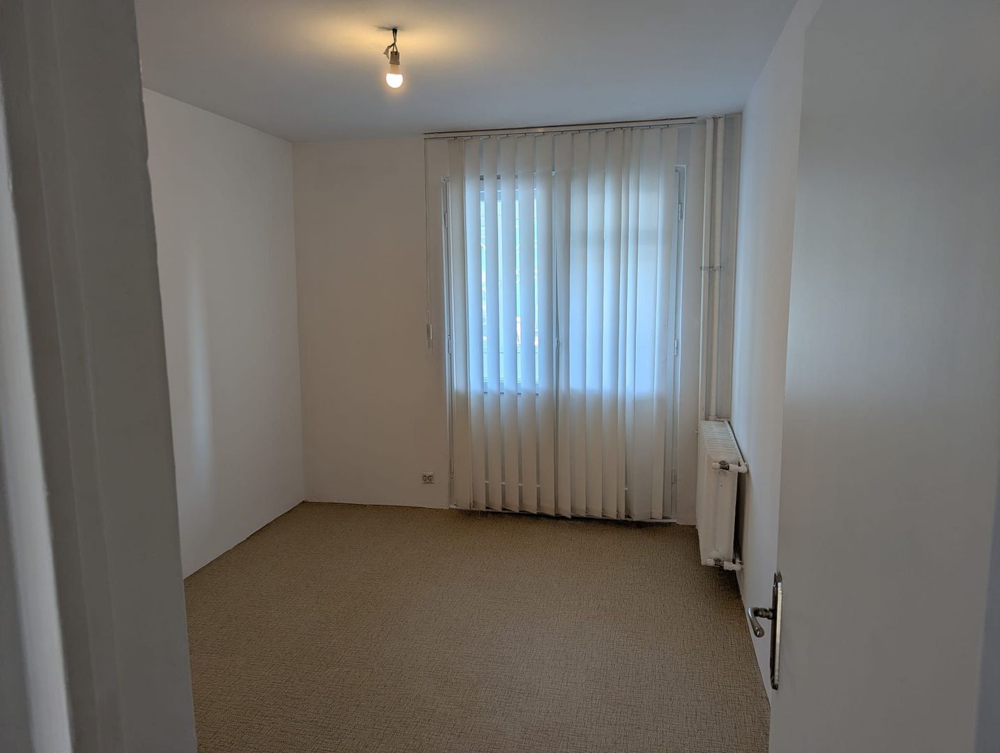 Apartamente 3 camere bloc reabilitat langa metrou Lujerului - Poză 4