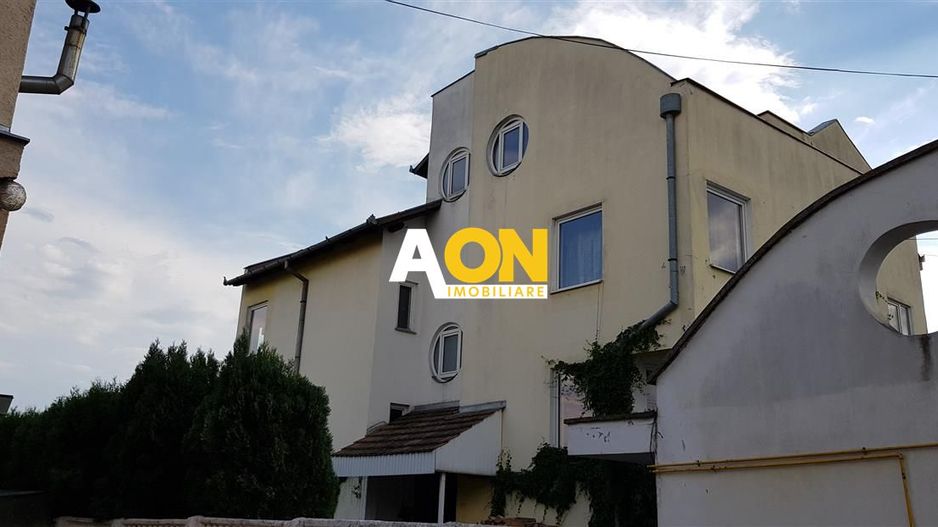 Casa ideala pentru transformare in pensiune - Poză 2
