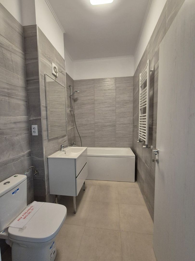 2 CAMERE/ PALLADY /AUCHAN TITAN/ COMISION 0! - Poză 4