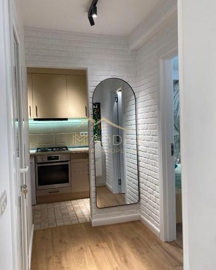Ultra-central Premium | 2 camere Sala Palatului | Proaspăt renovat |Mobilat NOU - Poză 5