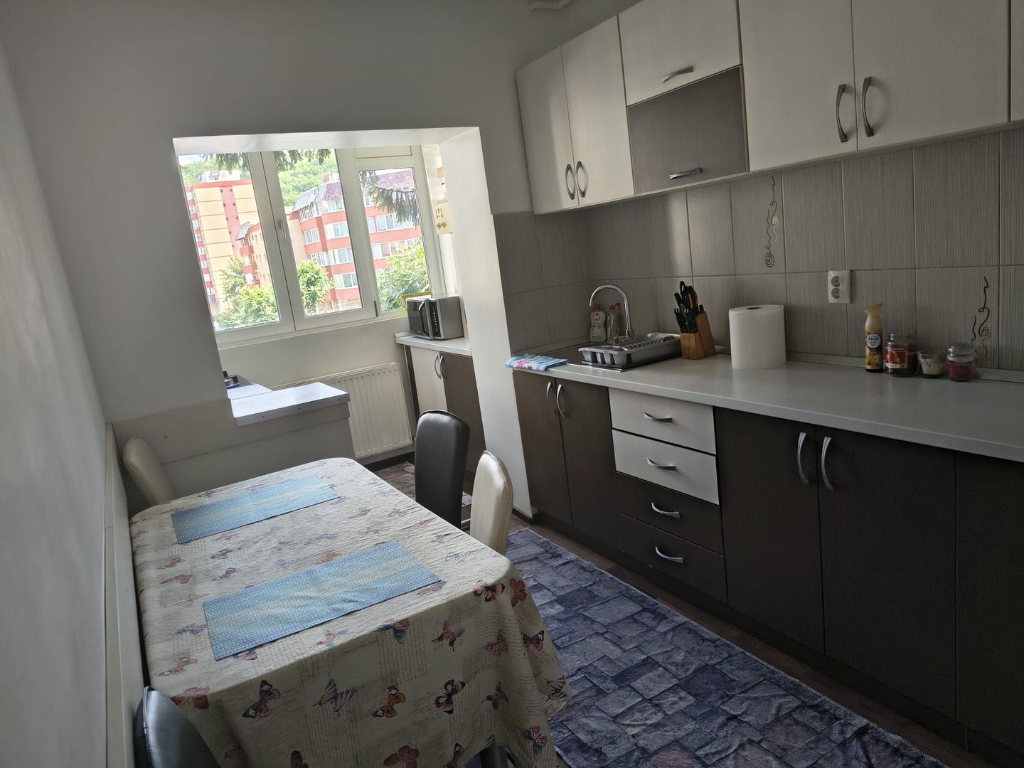 aartament de 3 camere de inchiriat - Poză 2