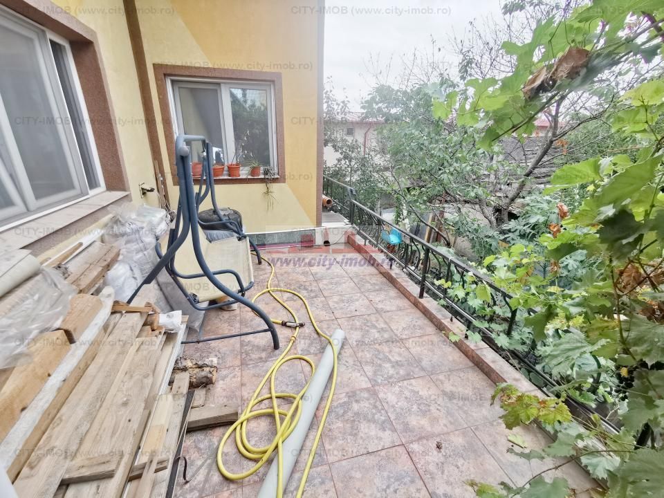 Vanzare casa Andronache - Poză 11