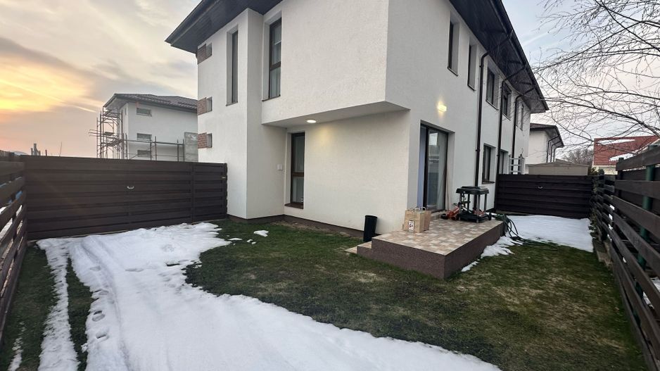 Casă P+1+pod de vânzare – 3 dormitoare, zona 23 August Otopeni, ansamblu - Poză 8