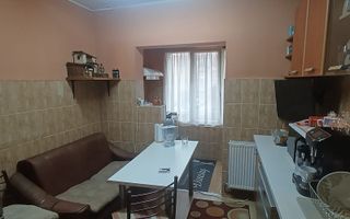 Apartament 2 camere etaj 2 pivnita si bucatarie inchisa in Valea Aurie - Poză 2