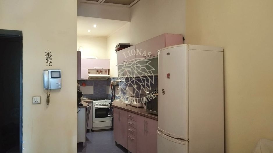 Oportunitate de investitie! Casa 200 mp-teren 374 mp-Ultracentral - Poză 2