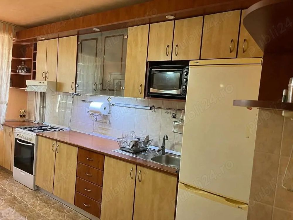 OFERTĂ! Apartament 2 camere decomandat 67 mp, centrală, AC,  metrou aproape - Poză 7