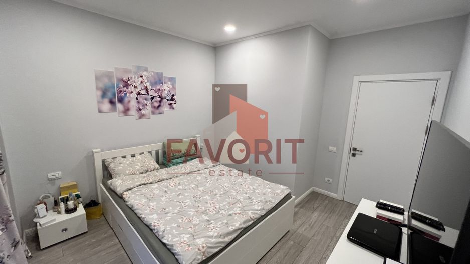 Parcare subterana si supraterana . Etaj 1 cu lift. Pozitie excelenta. - Poză 11