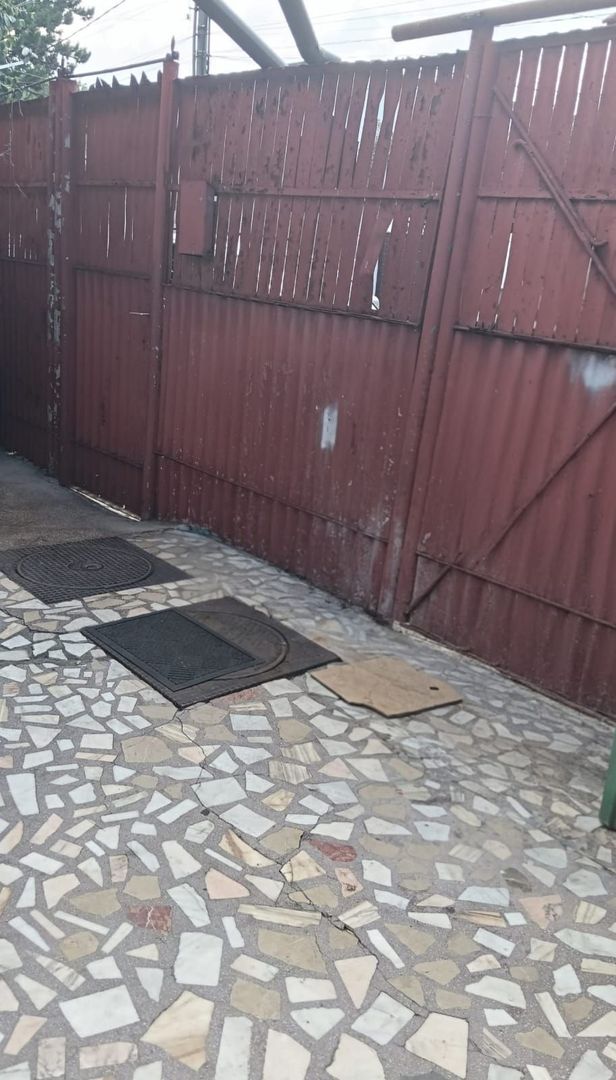 Casa cu curte proprie/ metrou Brancoveanu/Parc Tineretului - Poză 6