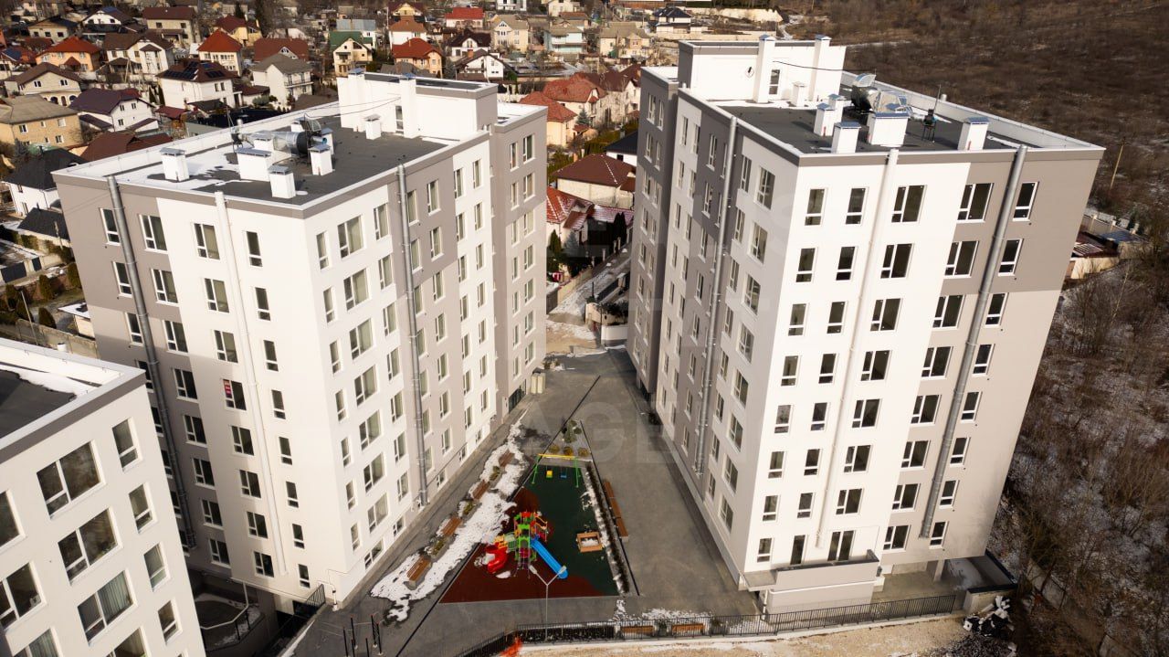 Vânzare, apartament, 2 odăi + living, bd. Cuza Vodă, Botanica - Poză 2