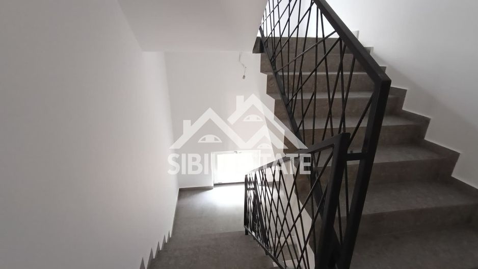 Apartament 3 camere de vânzare ,zona de vest, comision 0 - Poză 13