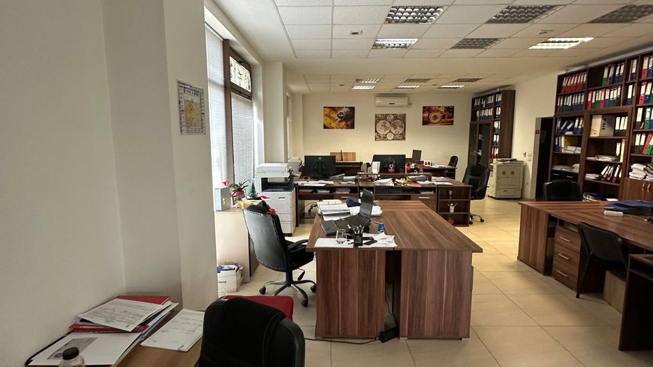 Spatiu Comercial zona Aradului - 4 locuri de parcare - Poză 4