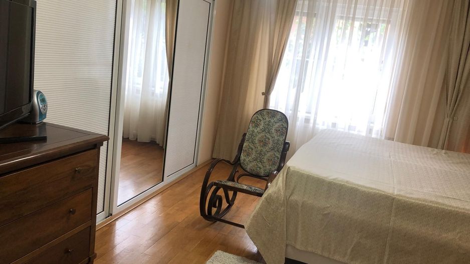 BRASADAS vinde casa cu 7 camere si teren 1100mp in zona Burdea. - Poză 7