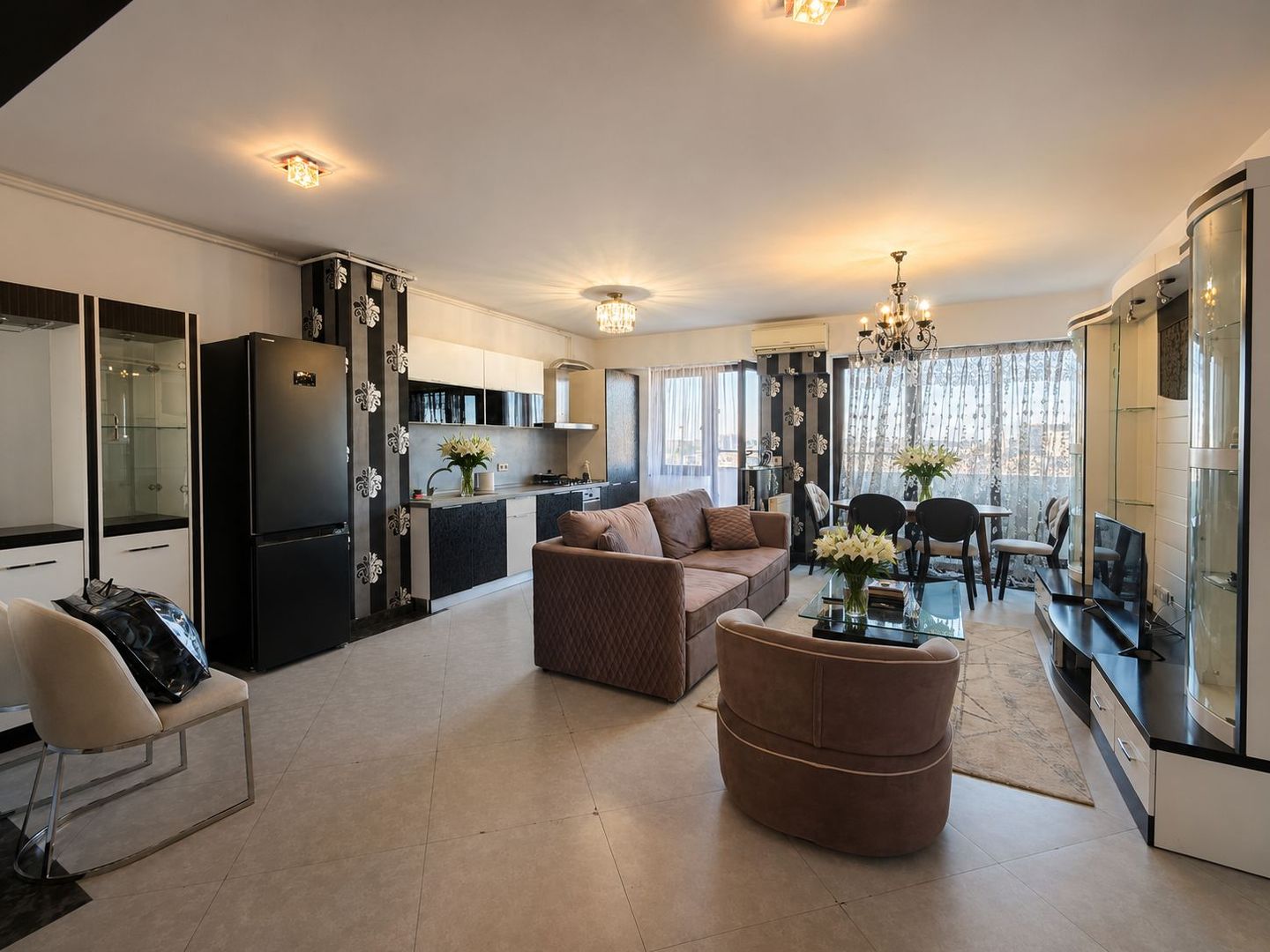 Apartament 90 mp | Bloc 2009 | Centrală proprie | Parcare subterană | - Poză 3