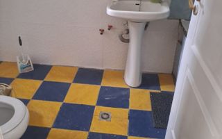 Garsoniera la curte comuna zona Traian - Poză 7