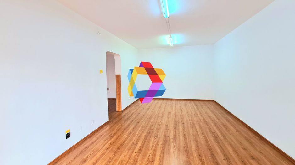 Spatiu comercial de vânzare cu vad Brașov - 57 mp # plus-imo.ro - Poză 4