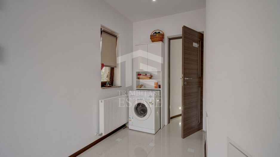 Vilă 342 mp cu piscină și 800 mp teren / 4 dormitoare / Pleașa - Poză 73