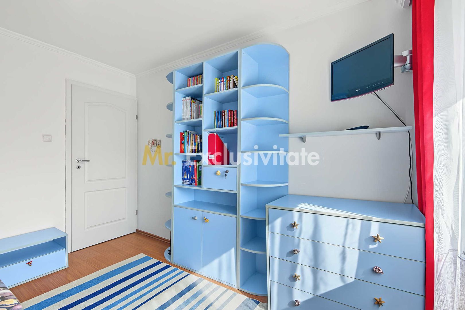 Central-Eremia, ap. 3 camere, 2 băi + boxă,proaspăt zugrăvit, et.2 - Poză 21