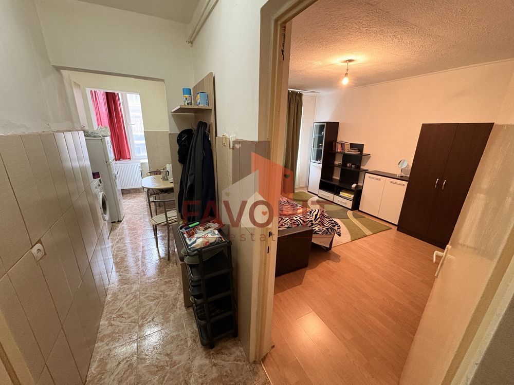 garsoniera | etaj 1 | mobilat si utilat | zona exceclenta | - Poză 2