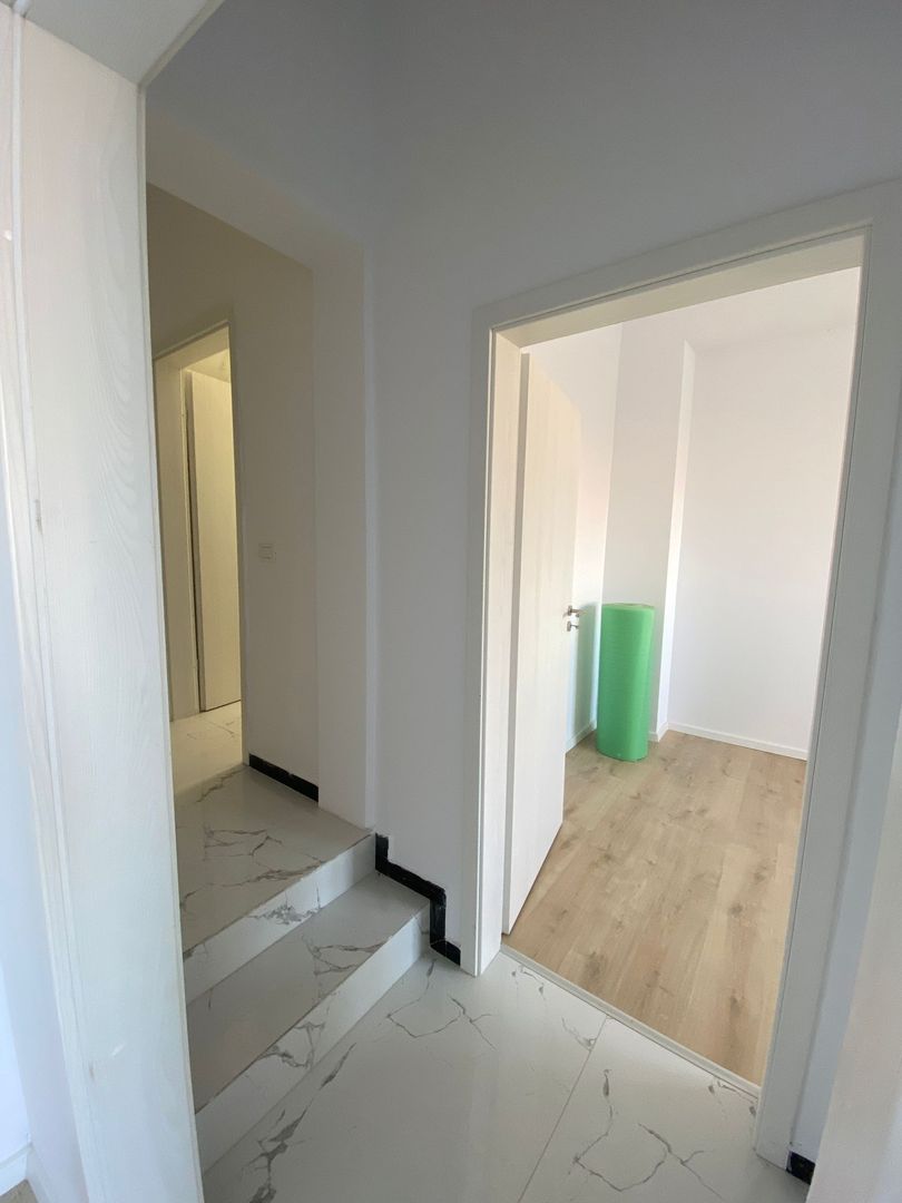 Giroc-Neptun | 3 Camere | Decomandat | Lift | Disponibil imediat - Poză 7