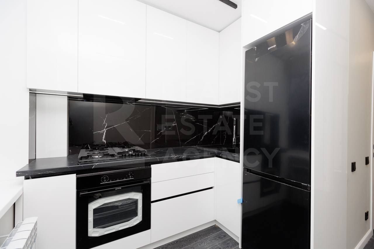 Vânzare, apartament, 2 camere, strada Constantin Negruzzi Centru - Poză 1