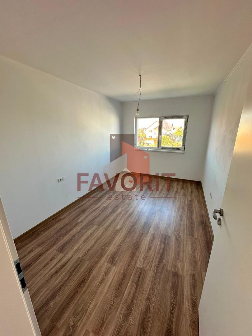 Duplex despartit prin camera tehnica | 4 camere | Toate utilitatile | - Poză 6