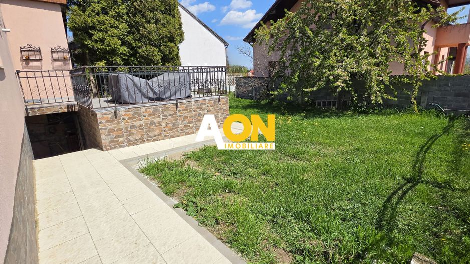 1/2 Duplex mobilat, utilat, 3 camere, 323 mp teren, Cetate, zona Schit - Poză 2