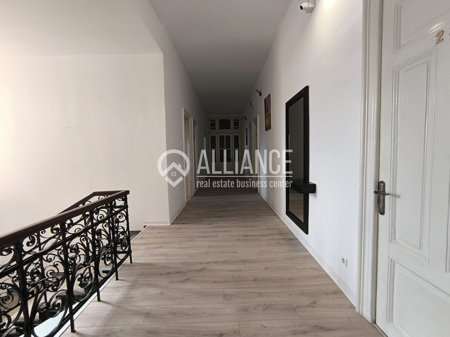 CENTRU HOTEL GRAND(COD03)- Cladire de birouri emblematica ! - Poză 11