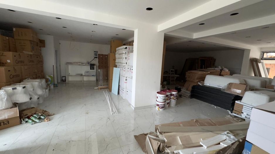 SPATIU COMERCIAL - FUNDENI, 12 LOCURI PARCARE INCLUSE, STRADA ASFALTATA - Poză 3