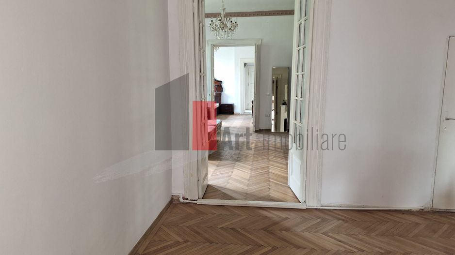 Apartamentul "KORTER" , et. 2 in vila, SINGUR PE ETAJ - Poză 11